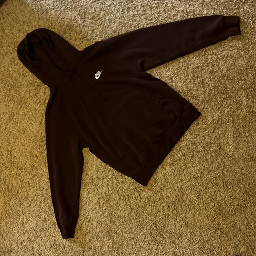 Women Nike sweatshirt.